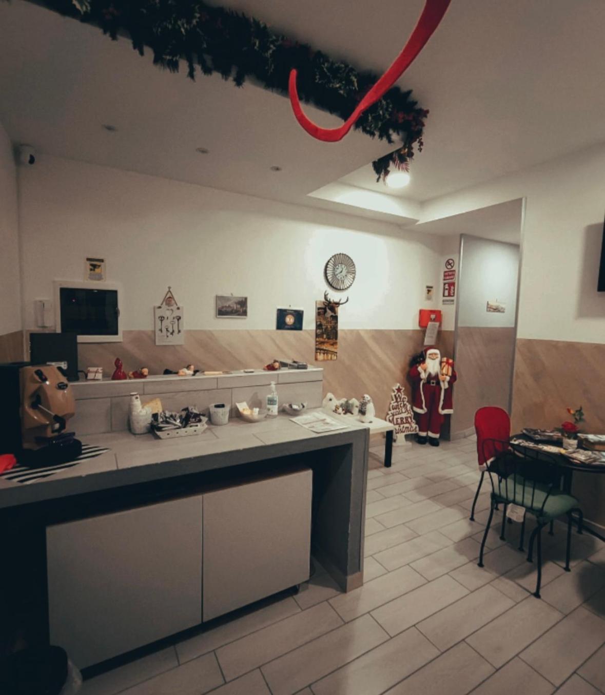 לינה וארוחת בוקר Neapolis Center מראה חיצוני תמונה