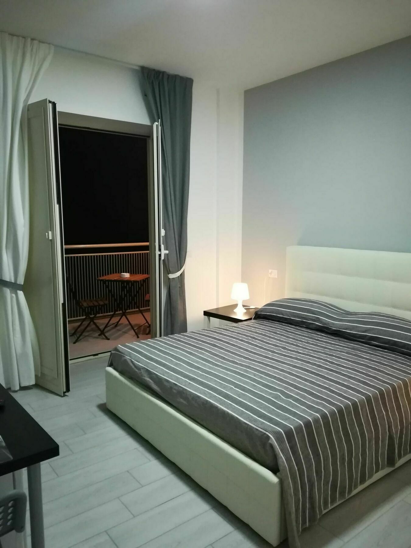 לינה וארוחת בוקר Neapolis Center מראה חיצוני תמונה