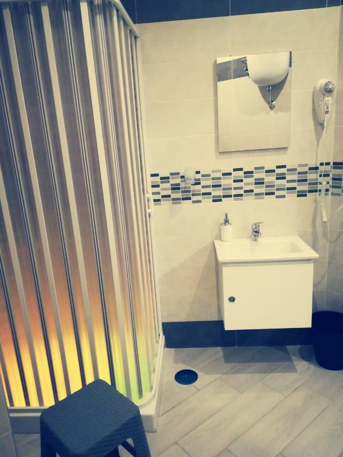 לינה וארוחת בוקר Neapolis Center מראה חיצוני תמונה